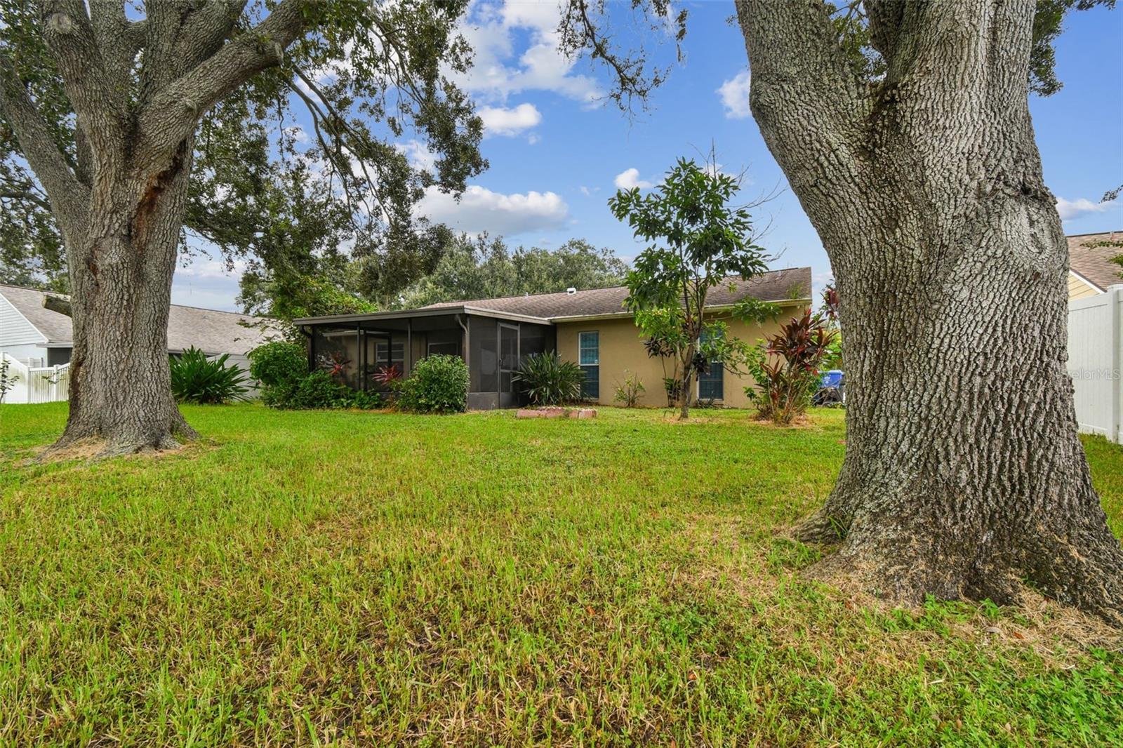 16214 PEBBLEBROOK DR