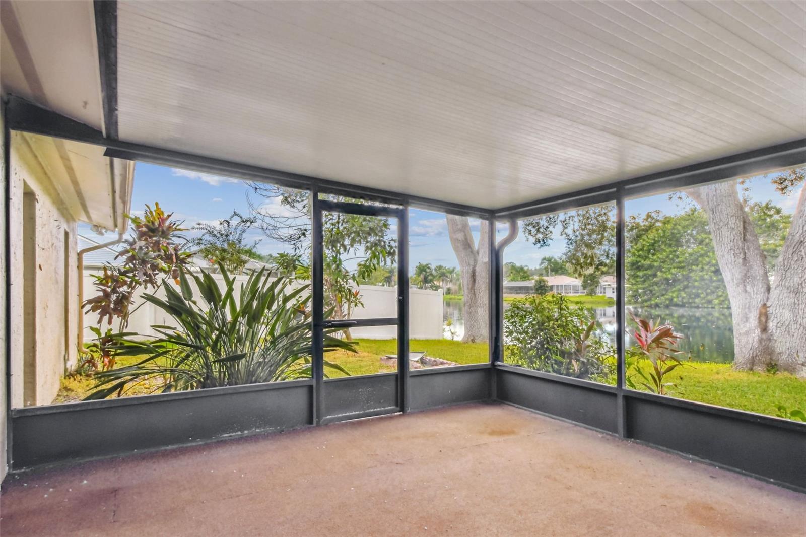 16214 PEBBLEBROOK DR