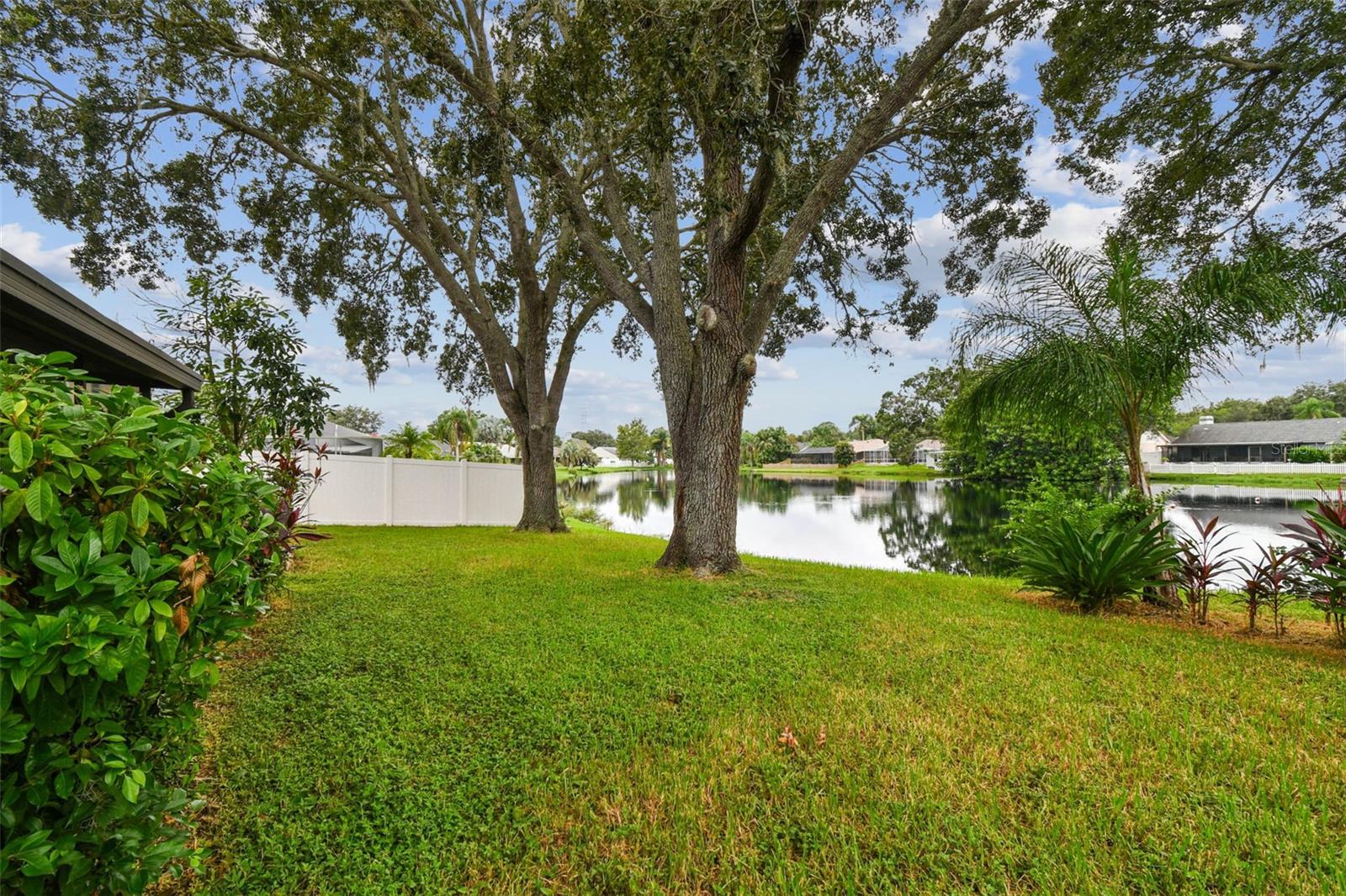 16214 PEBBLEBROOK DR