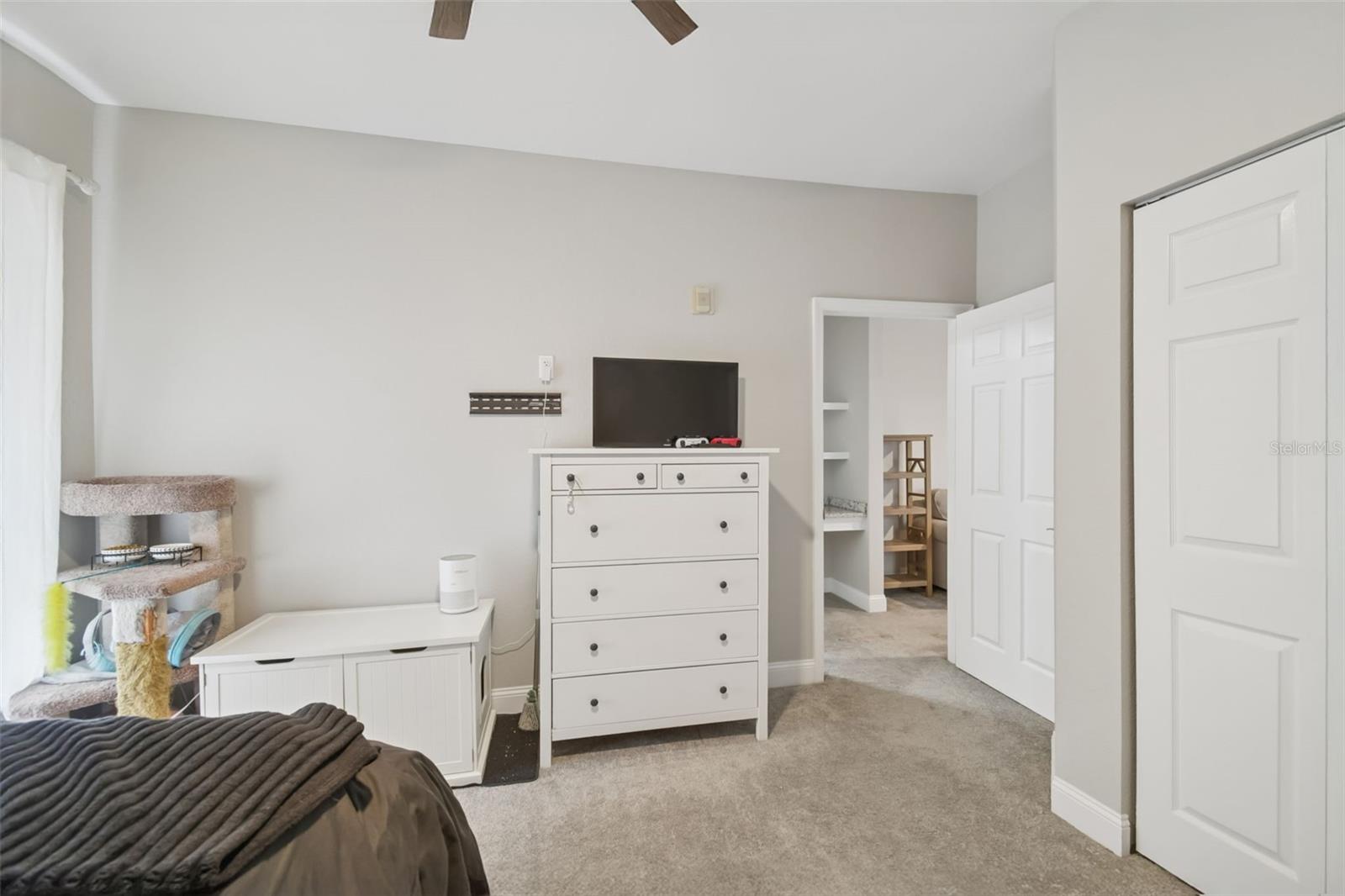 10209 COURTNEY PALMS BLVD #101