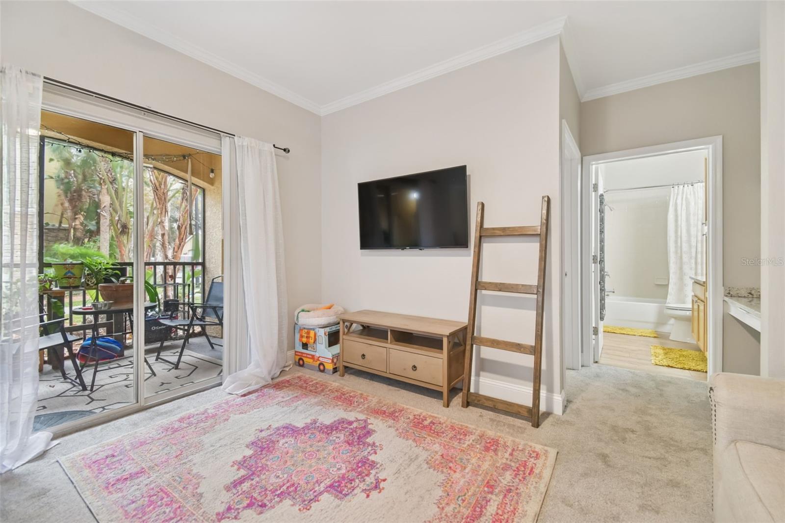 10209 COURTNEY PALMS BLVD #101