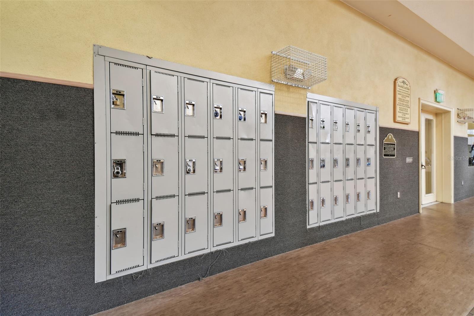 10209 COURTNEY PALMS BLVD #101