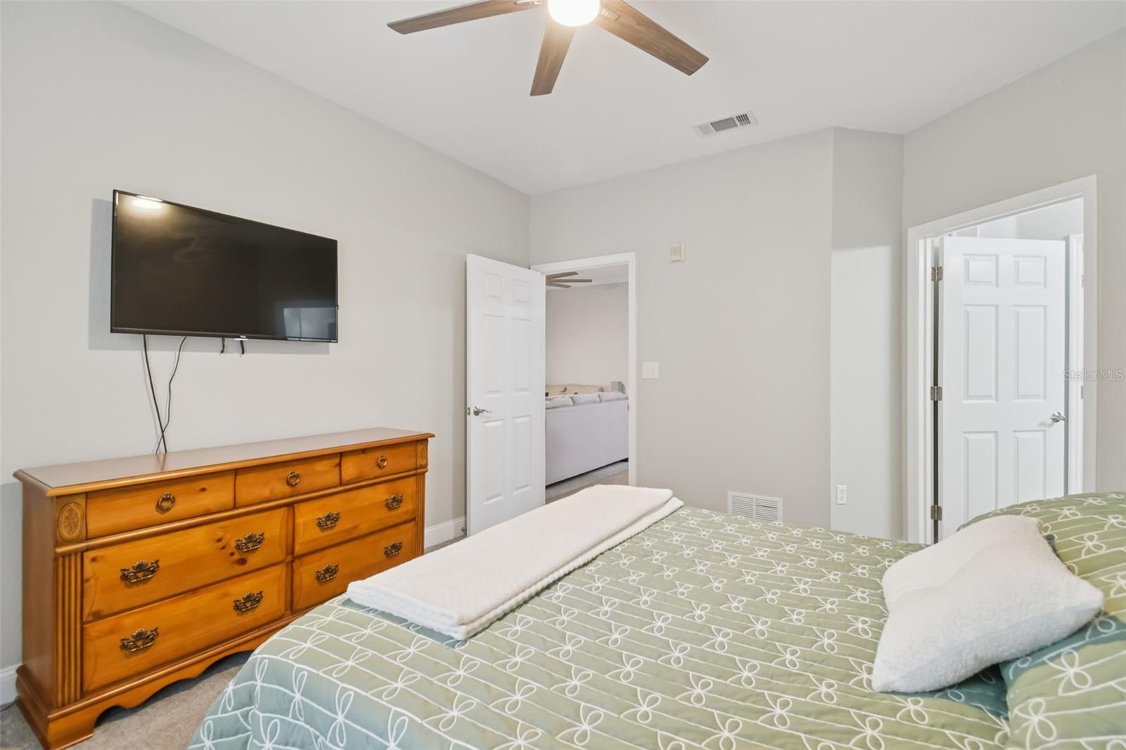 10209 COURTNEY PALMS BLVD #101