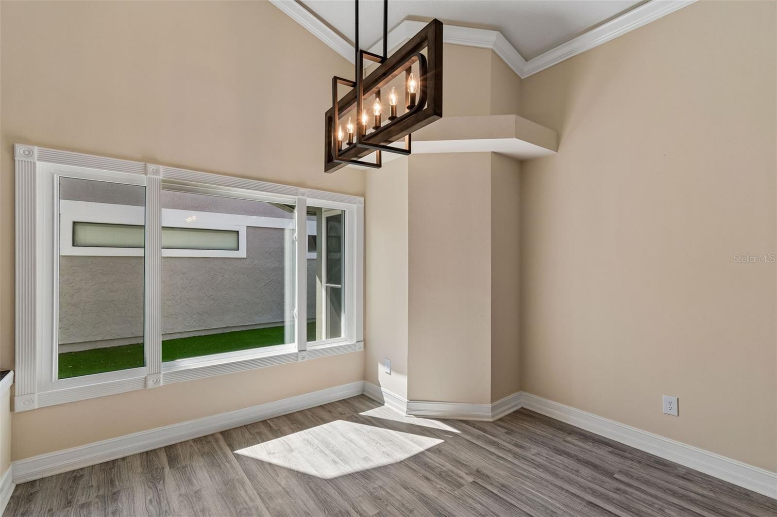14675 VILLAGE GLEN CIR