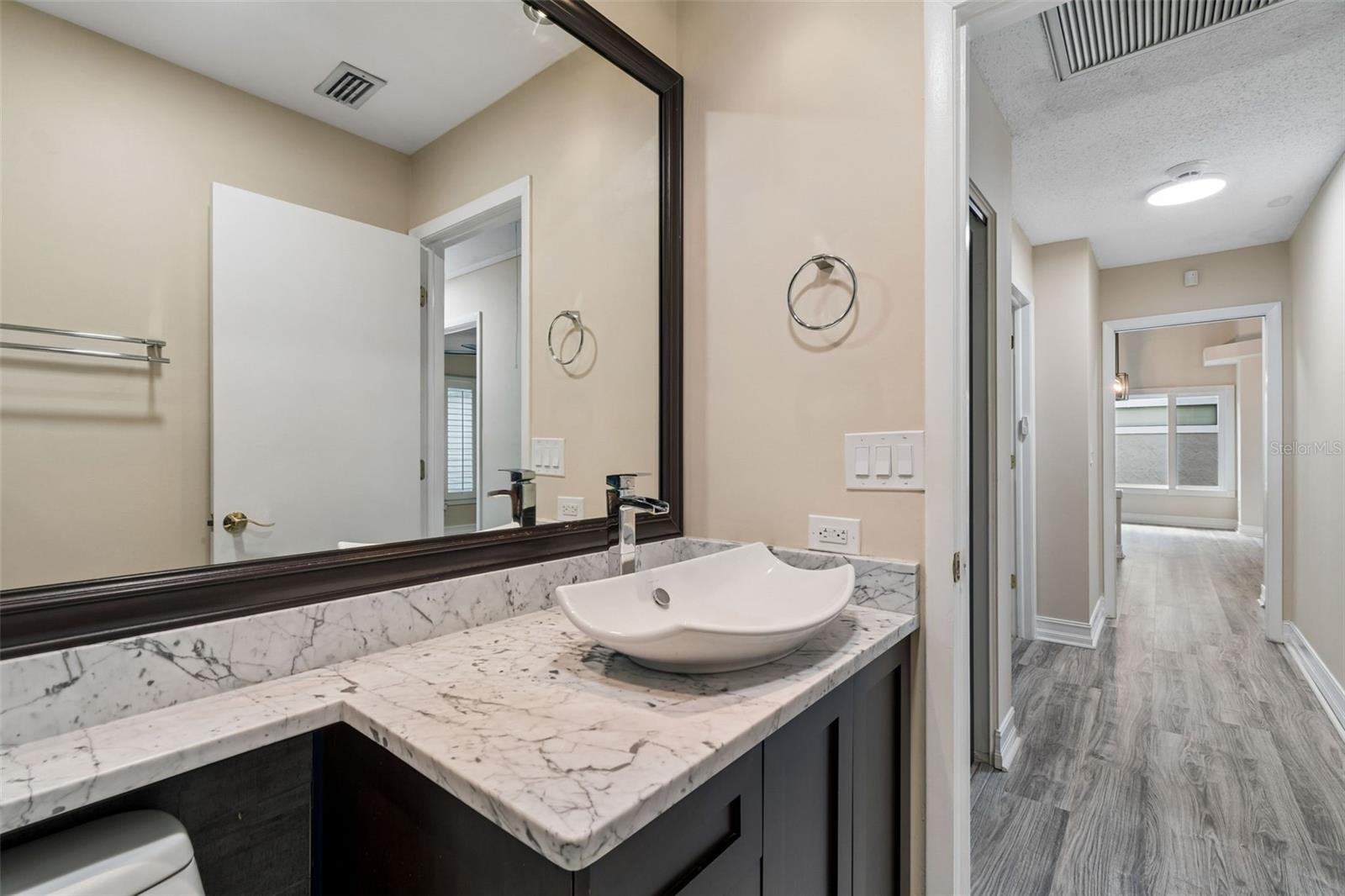14675 VILLAGE GLEN CIR
