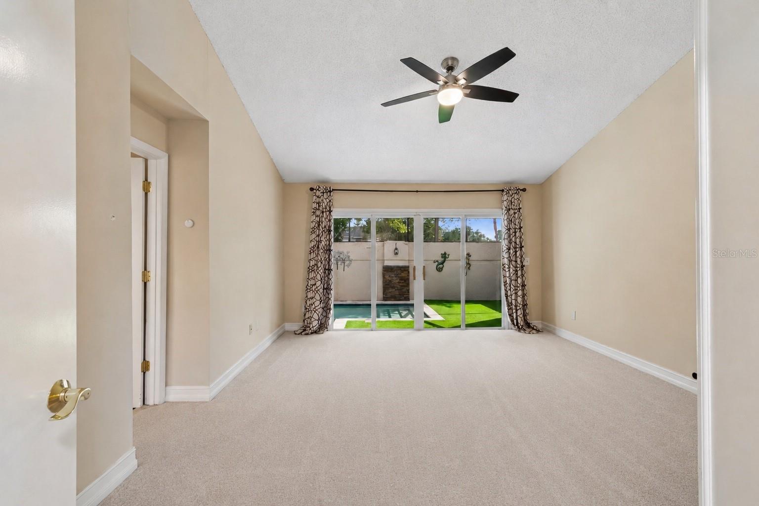 14675 VILLAGE GLEN CIR
