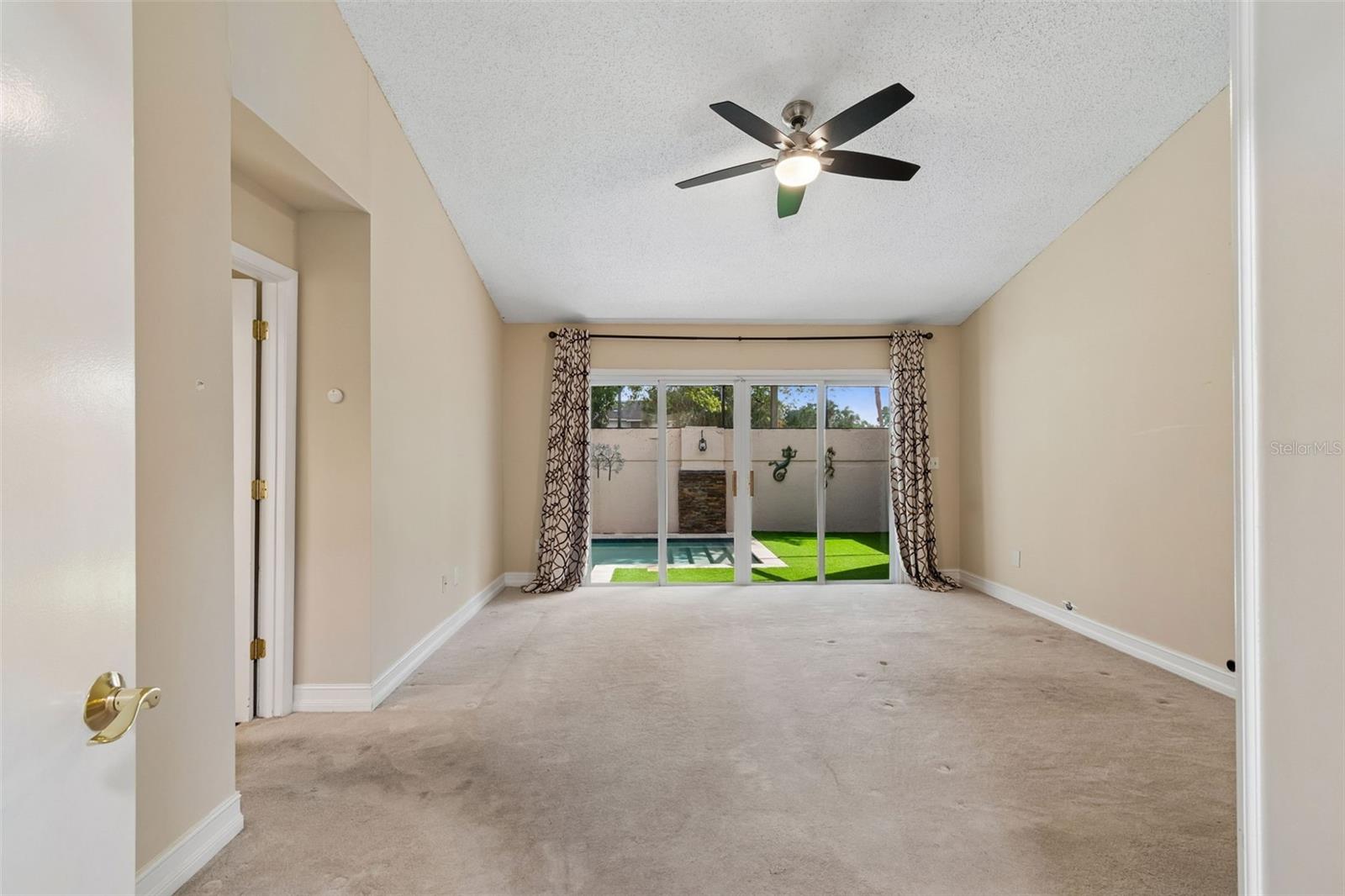 14675 VILLAGE GLEN CIR