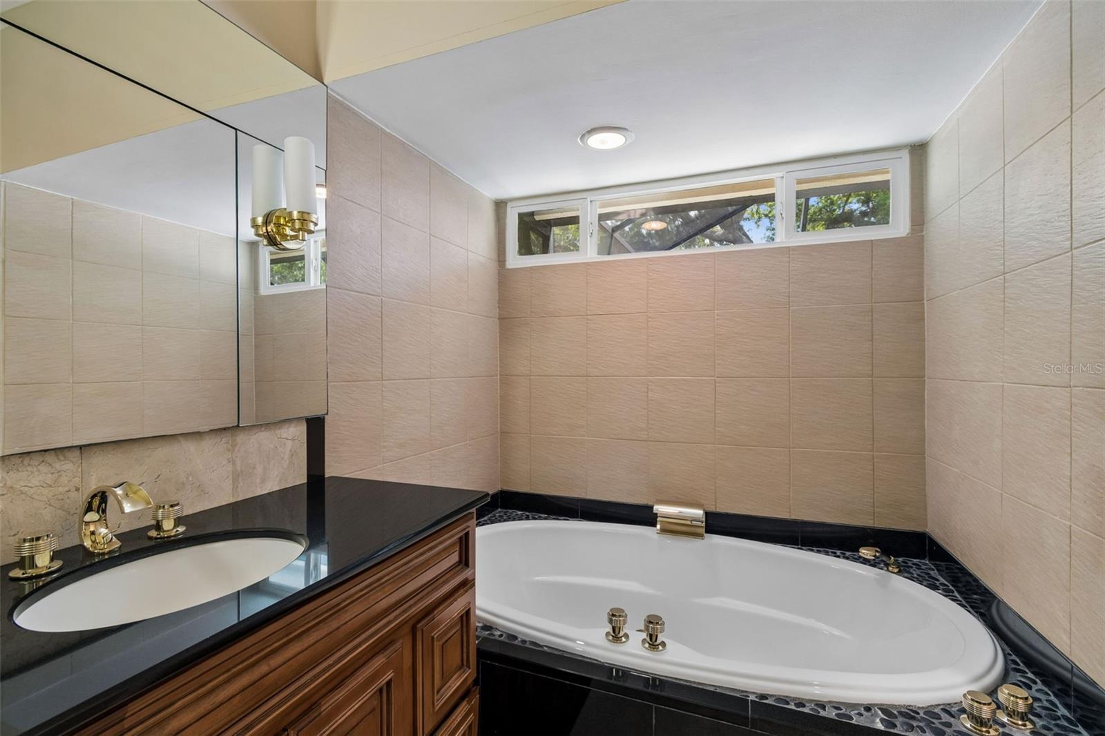 14675 VILLAGE GLEN CIR