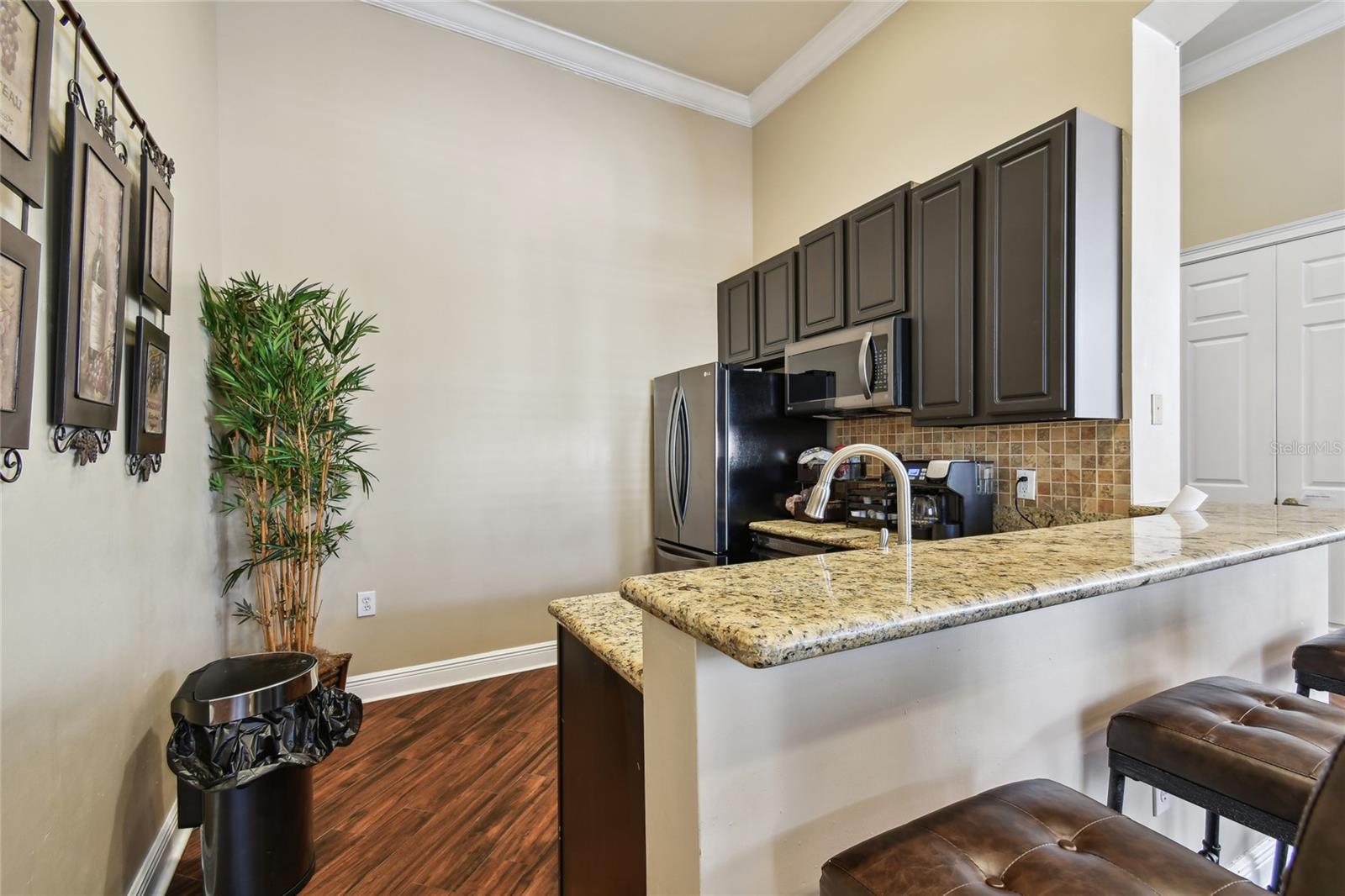 10203 COURTNEY PALMS BLVD #103