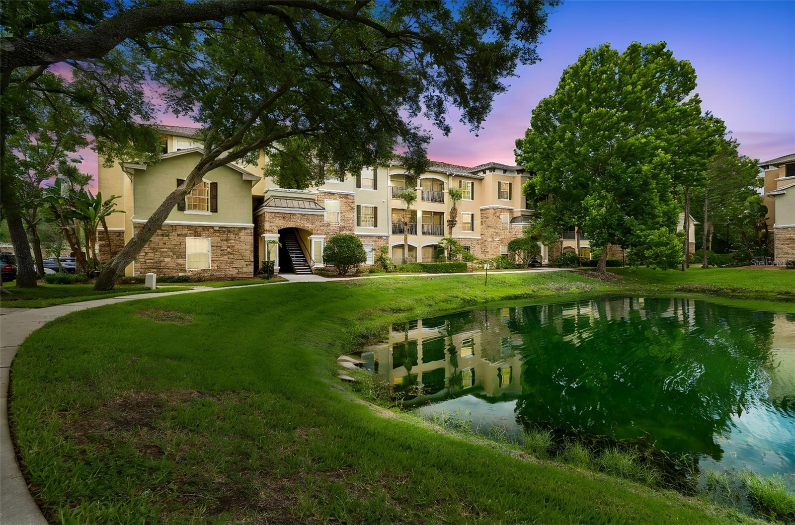 10203 COURTNEY PALMS BLVD #103