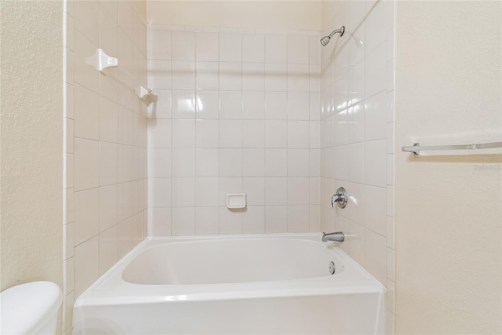 10203 COURTNEY PALMS BLVD #103