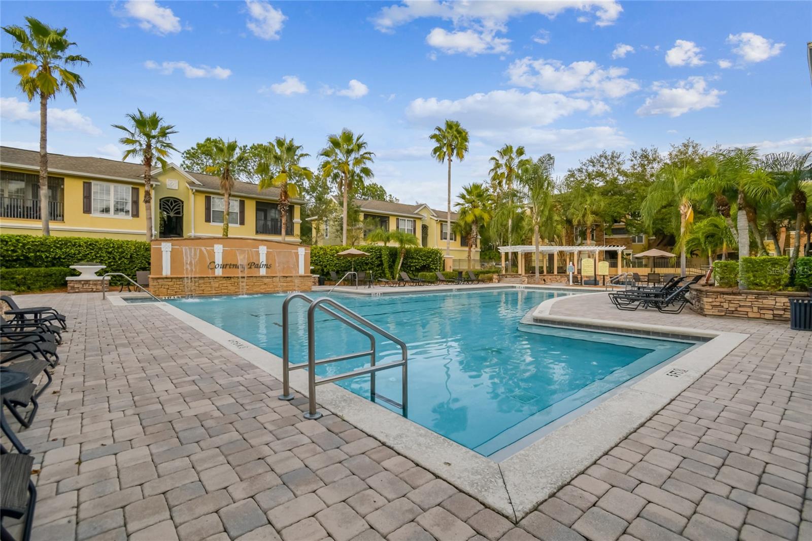 10203 COURTNEY PALMS BLVD #103
