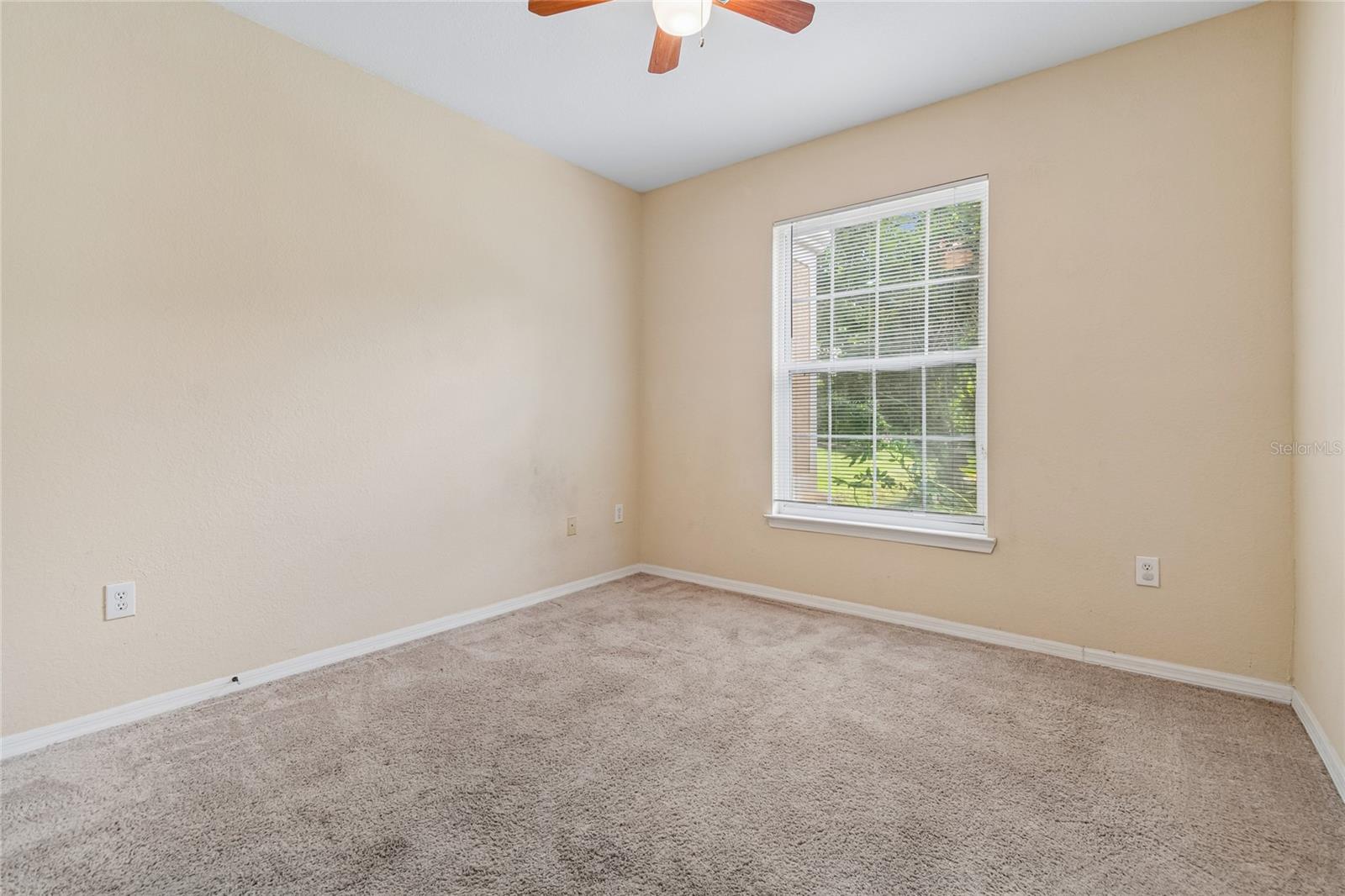 10203 COURTNEY PALMS BLVD #103