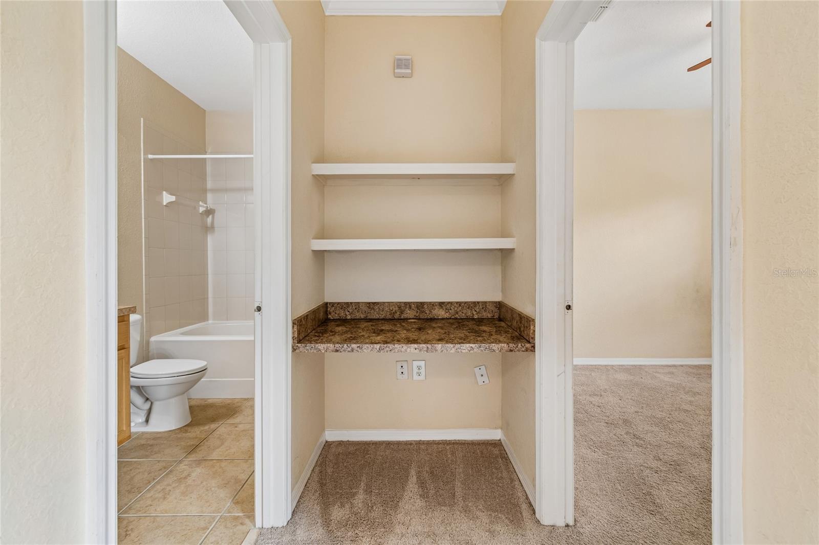 10203 COURTNEY PALMS BLVD #103