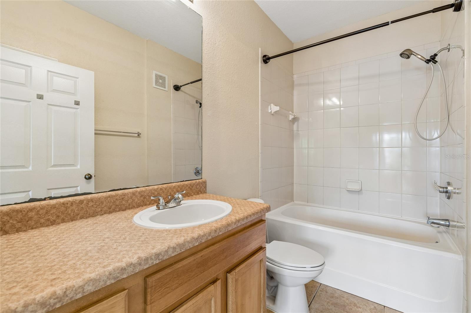 10203 COURTNEY PALMS BLVD #103
