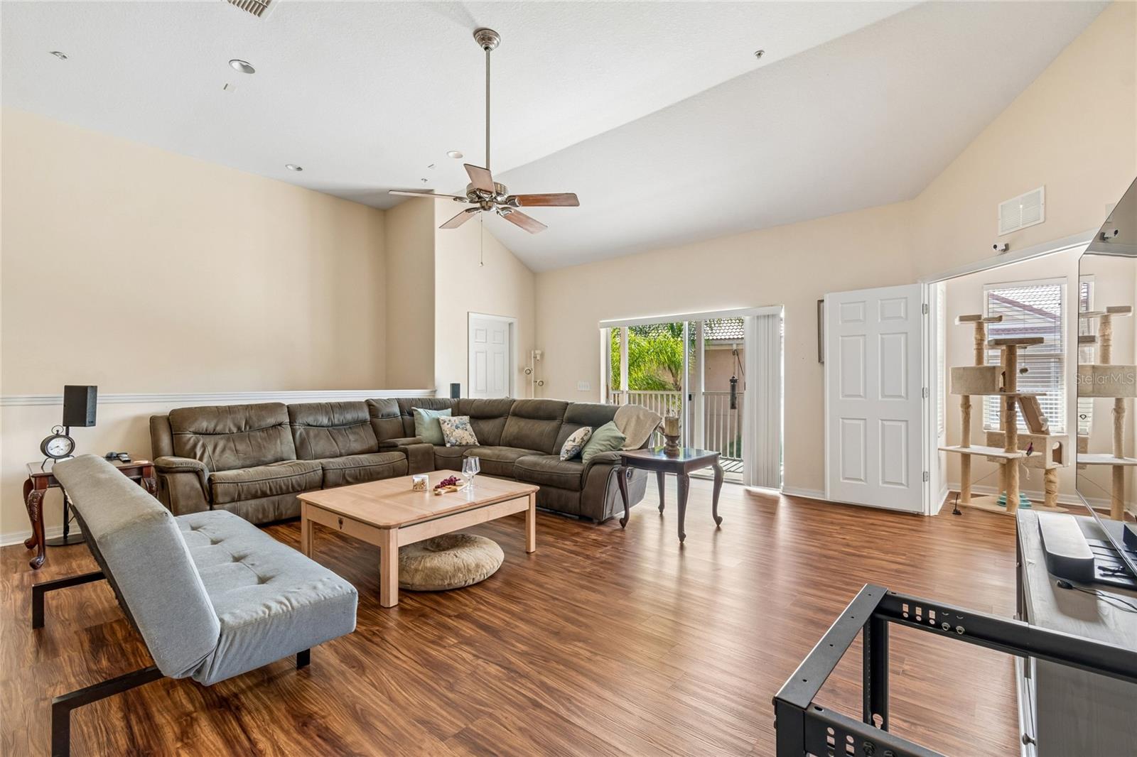 21041 SUNPOINT WAY #201