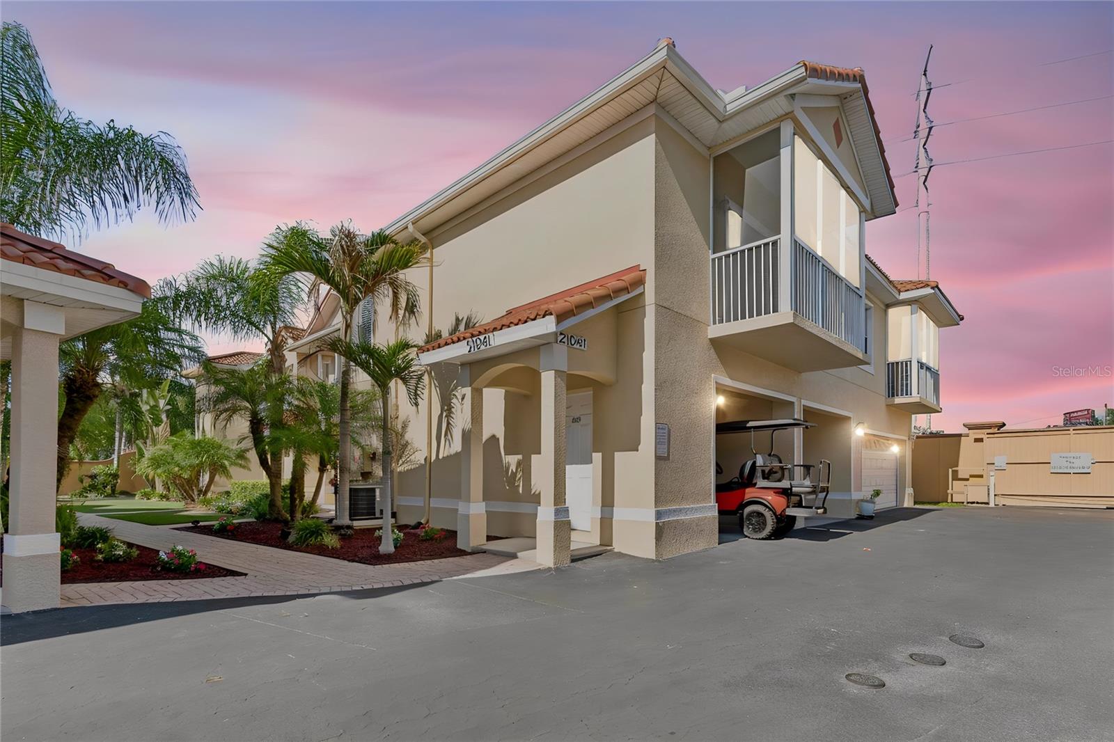 21041 SUNPOINT WAY #201