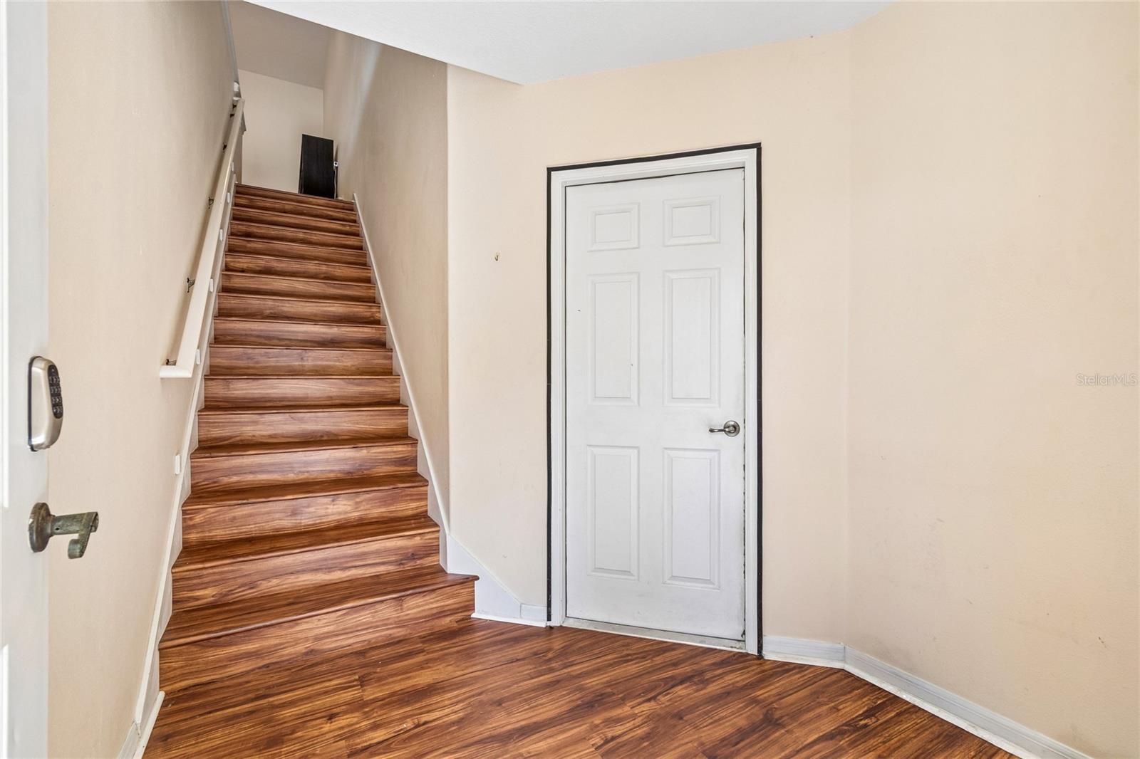 21041 SUNPOINT WAY #201