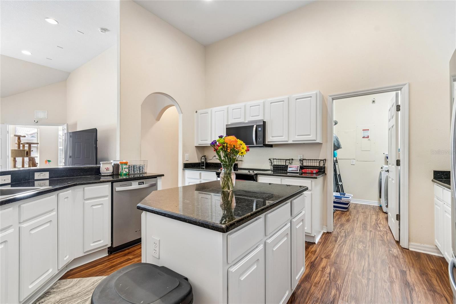 21041 SUNPOINT WAY #201