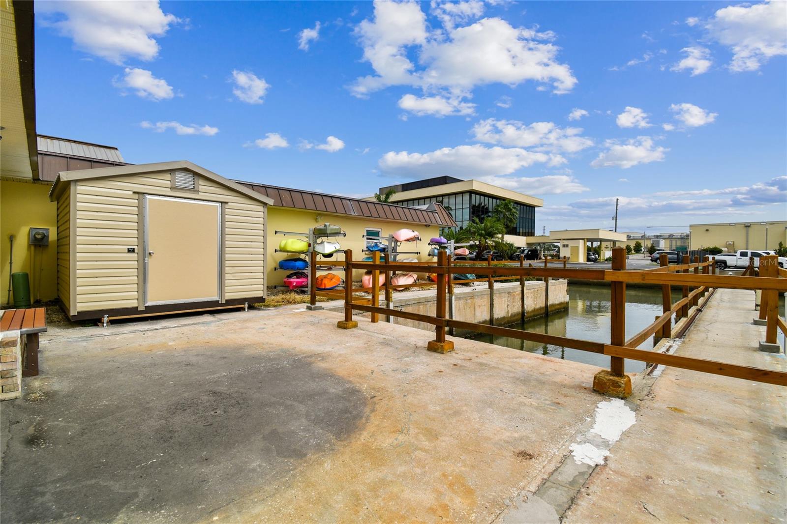 4575 COVE CIR #101