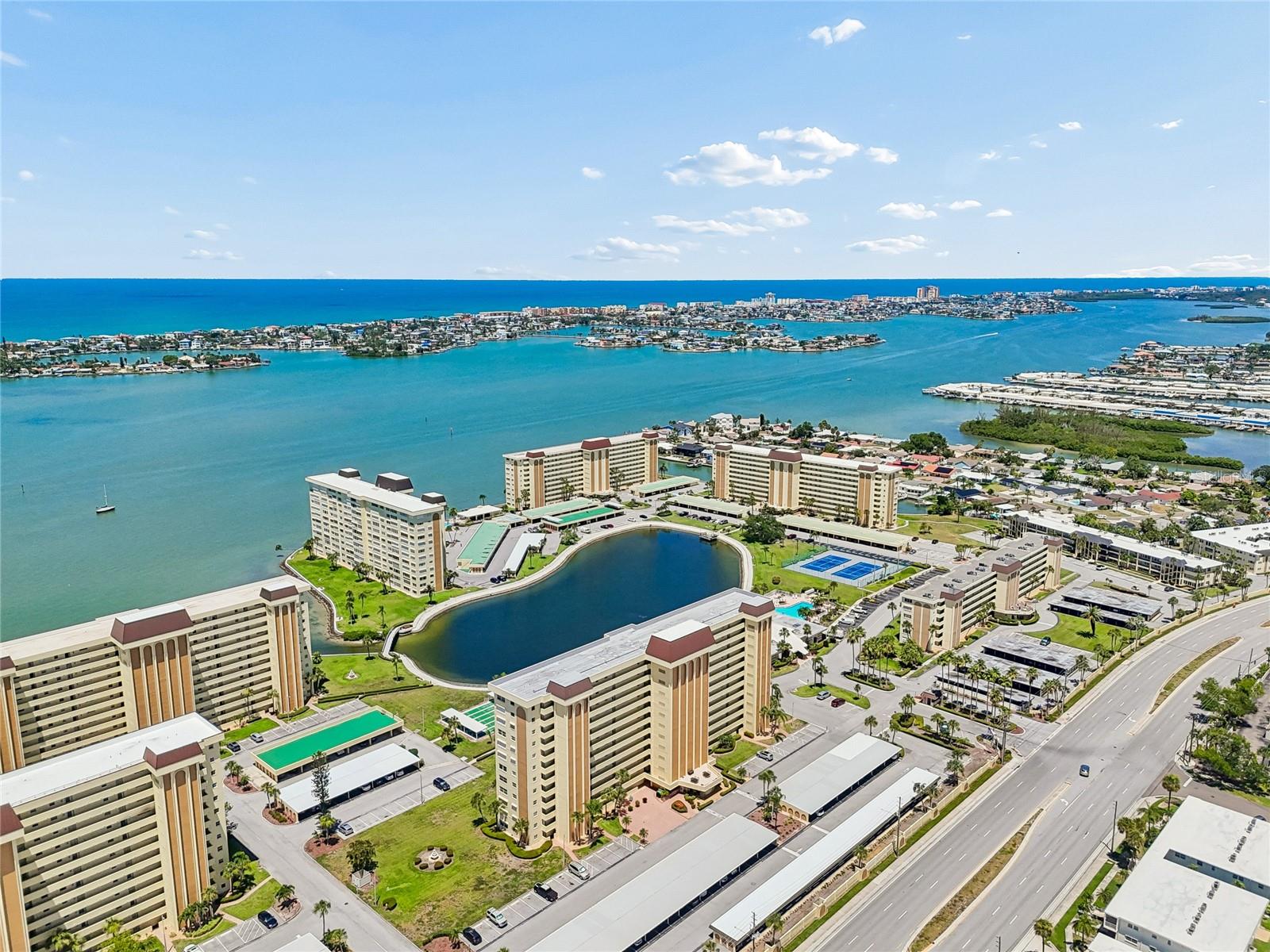 4575 COVE CIR #101