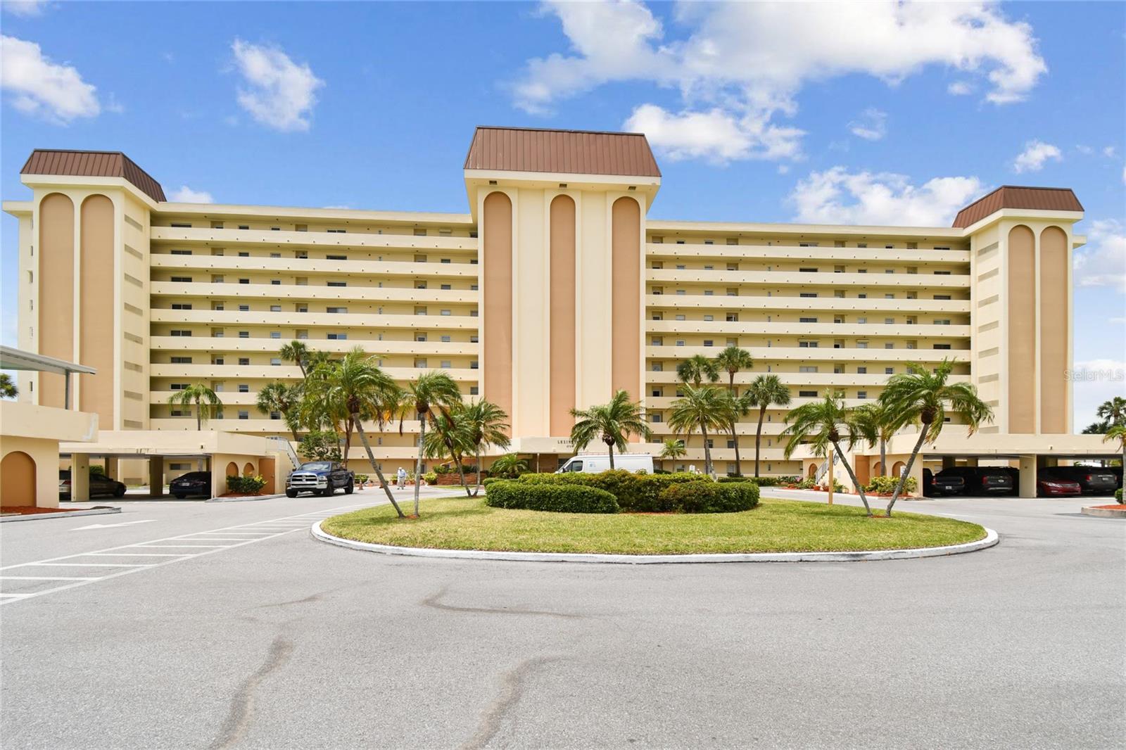 4575 COVE CIR #101