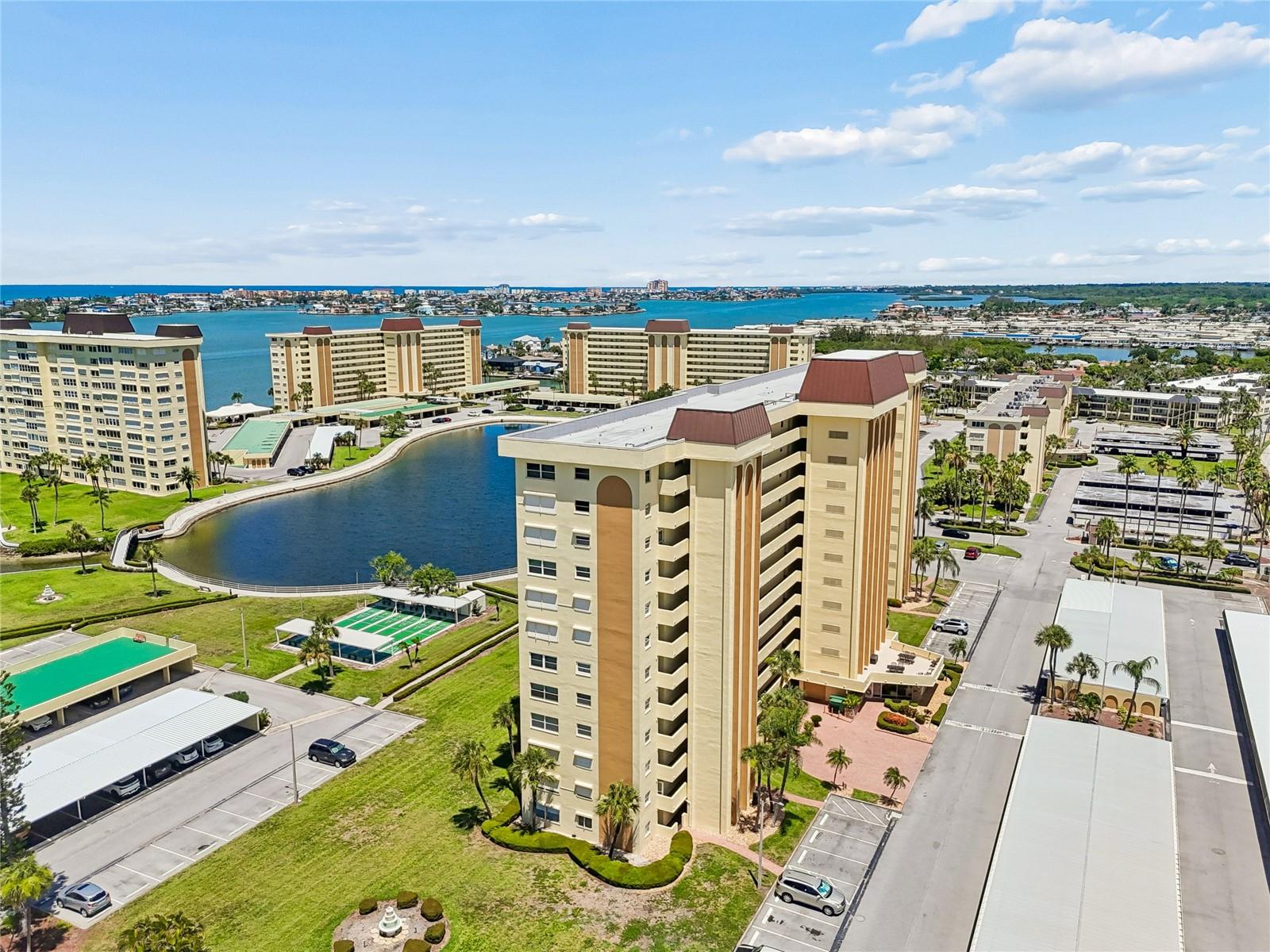 4575 COVE CIR #101