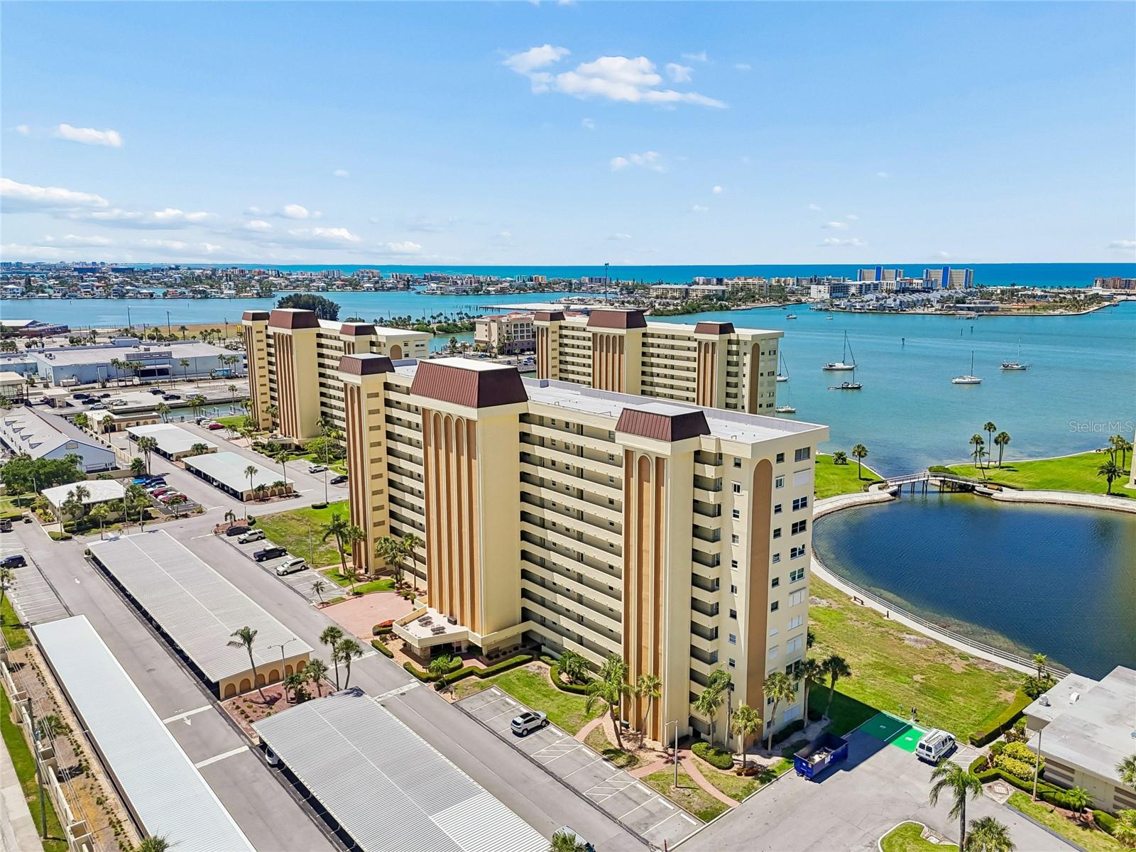 4575 COVE CIR #101
