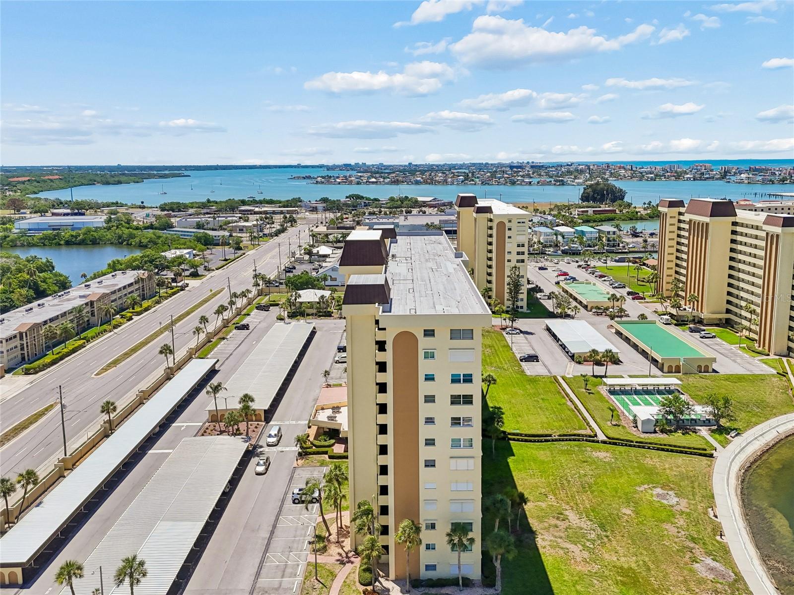 4575 COVE CIR #101