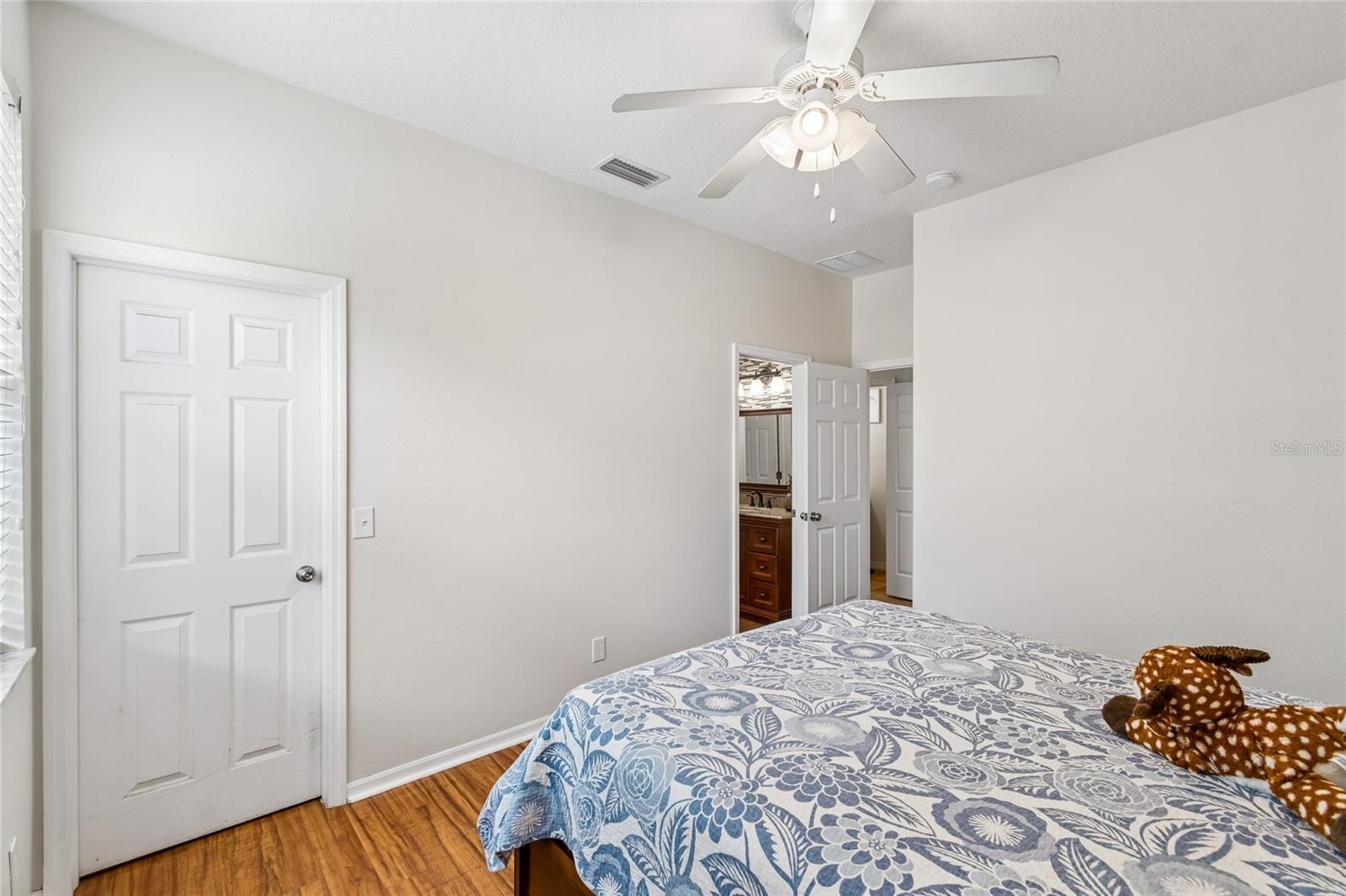 11232 CREEK HAVEN DR