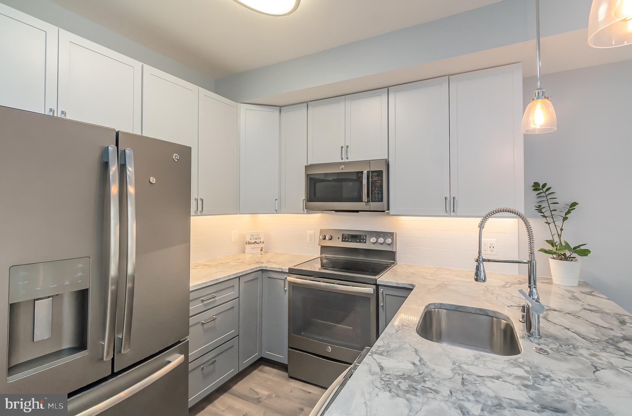 1340 NICHOLSON ST NW #5