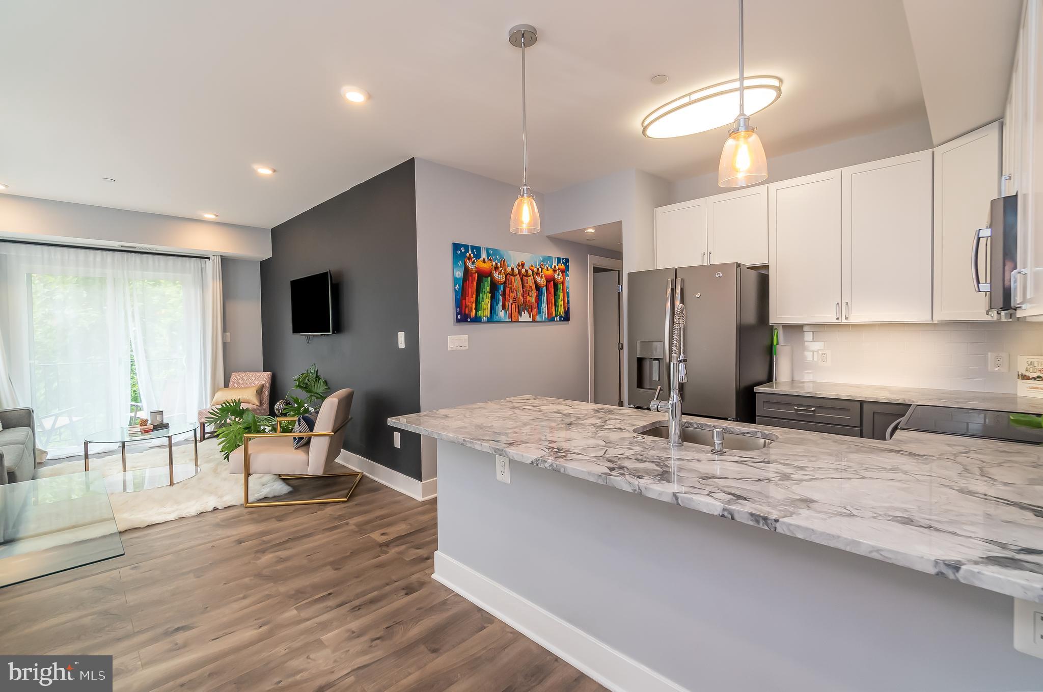 1340 NICHOLSON ST NW #5
