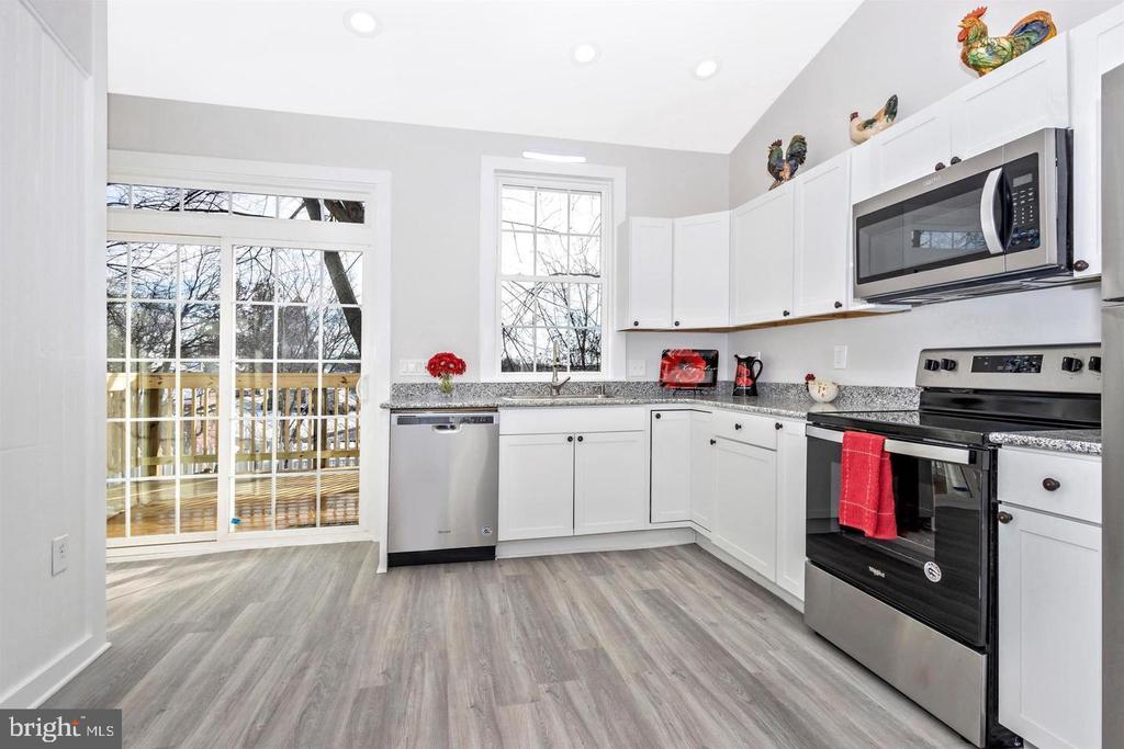 30 W J STREET