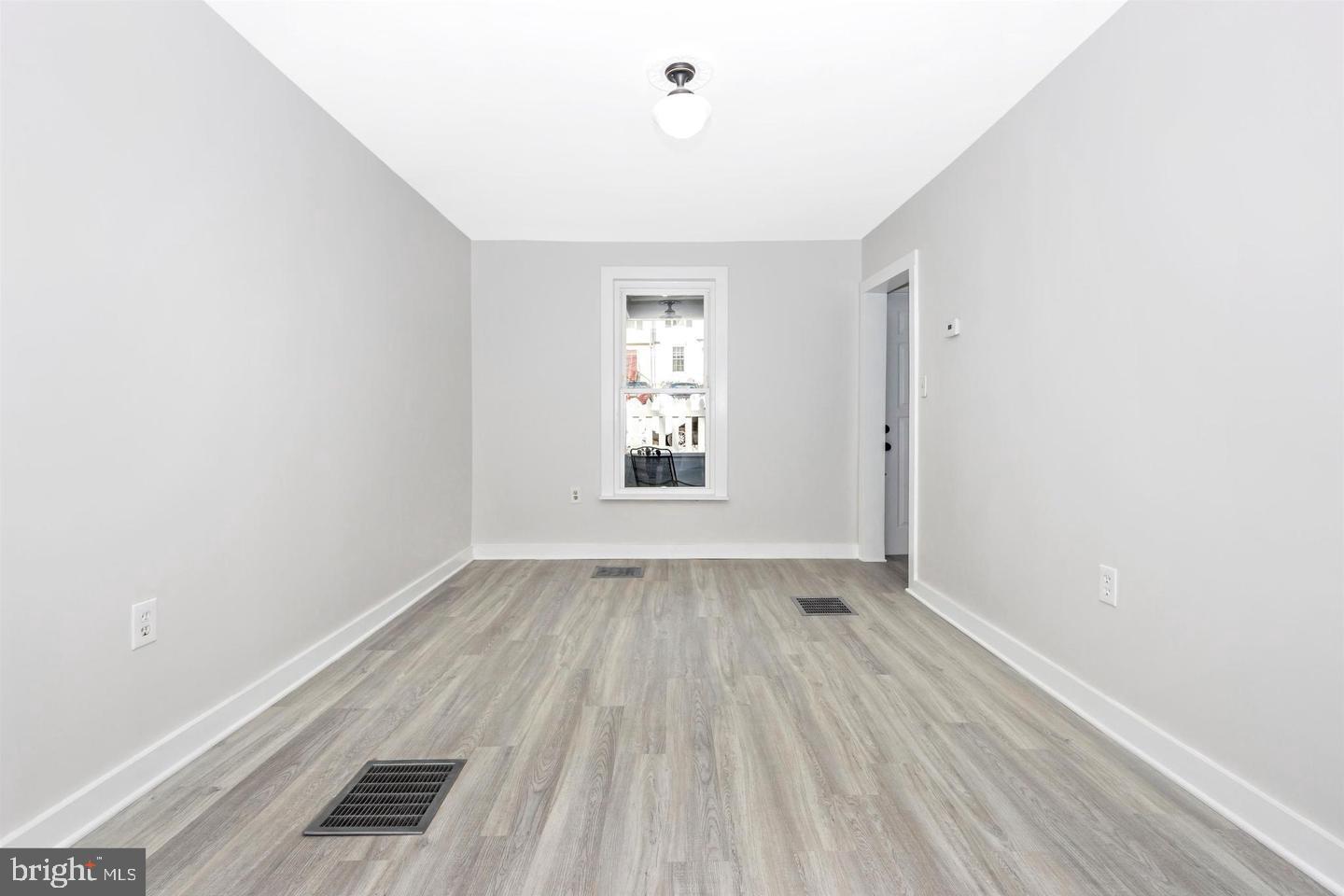30 W J STREET