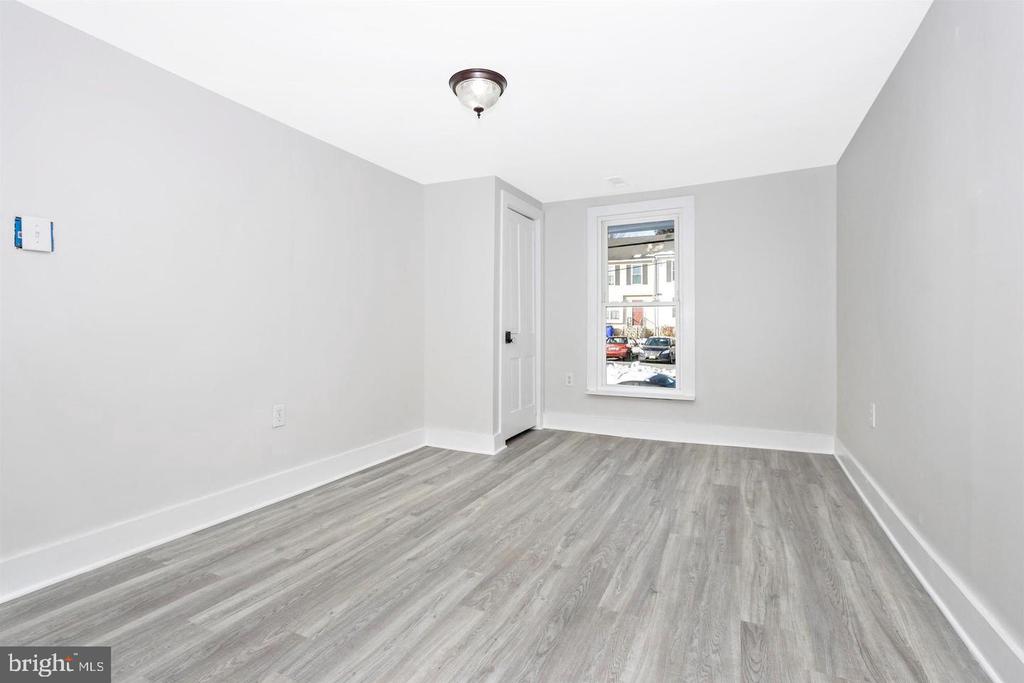 30 W J STREET
