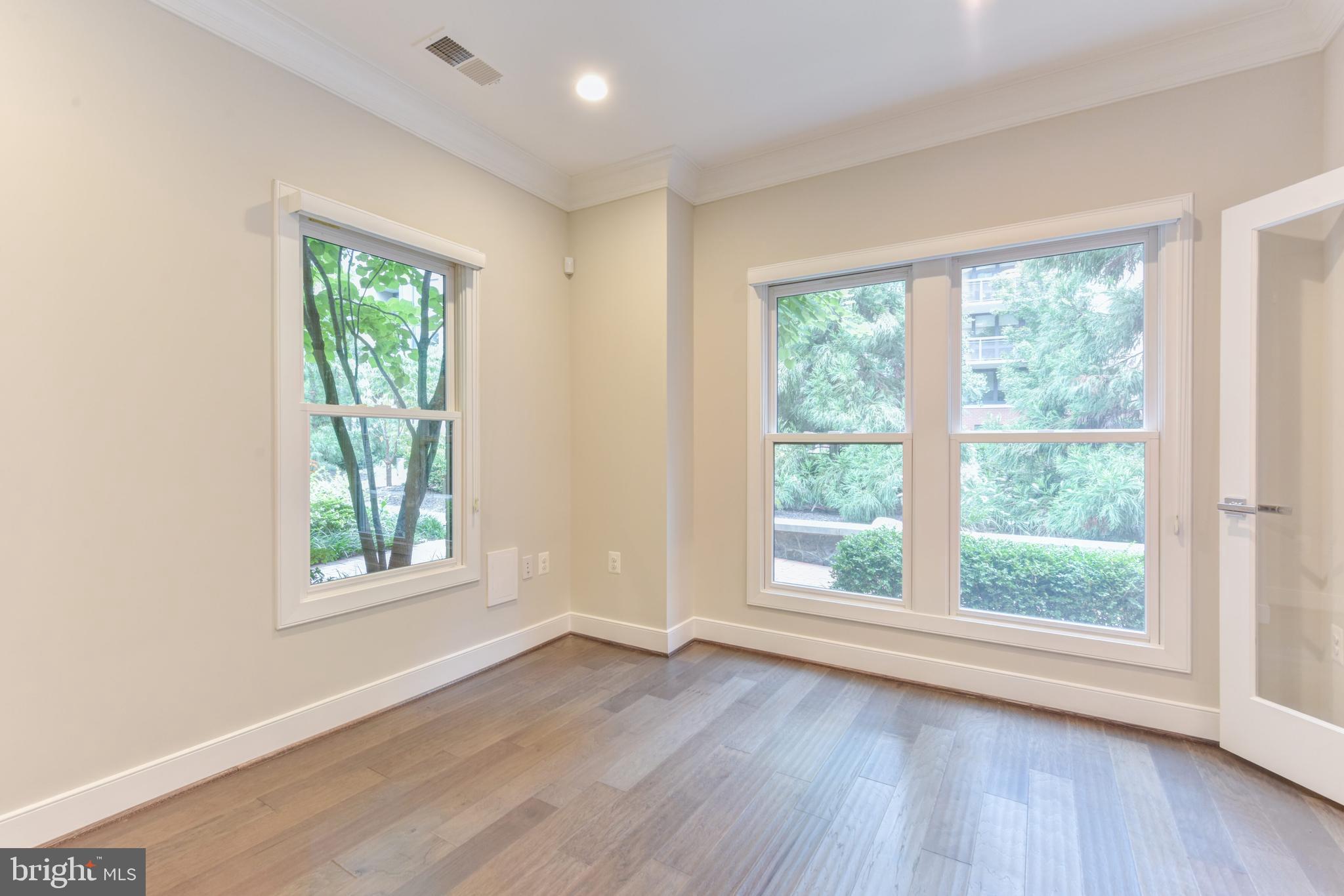 1514 16TH CT N