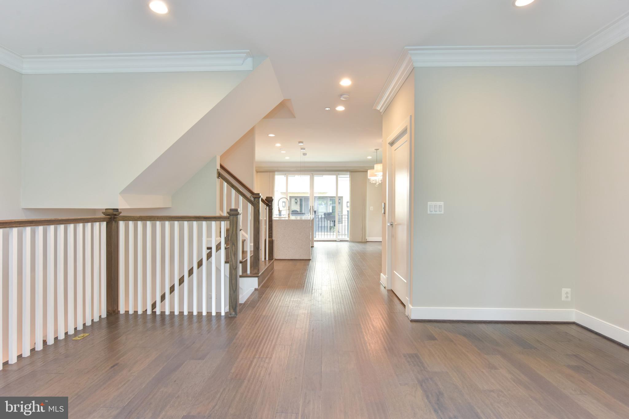 1514 16TH CT N