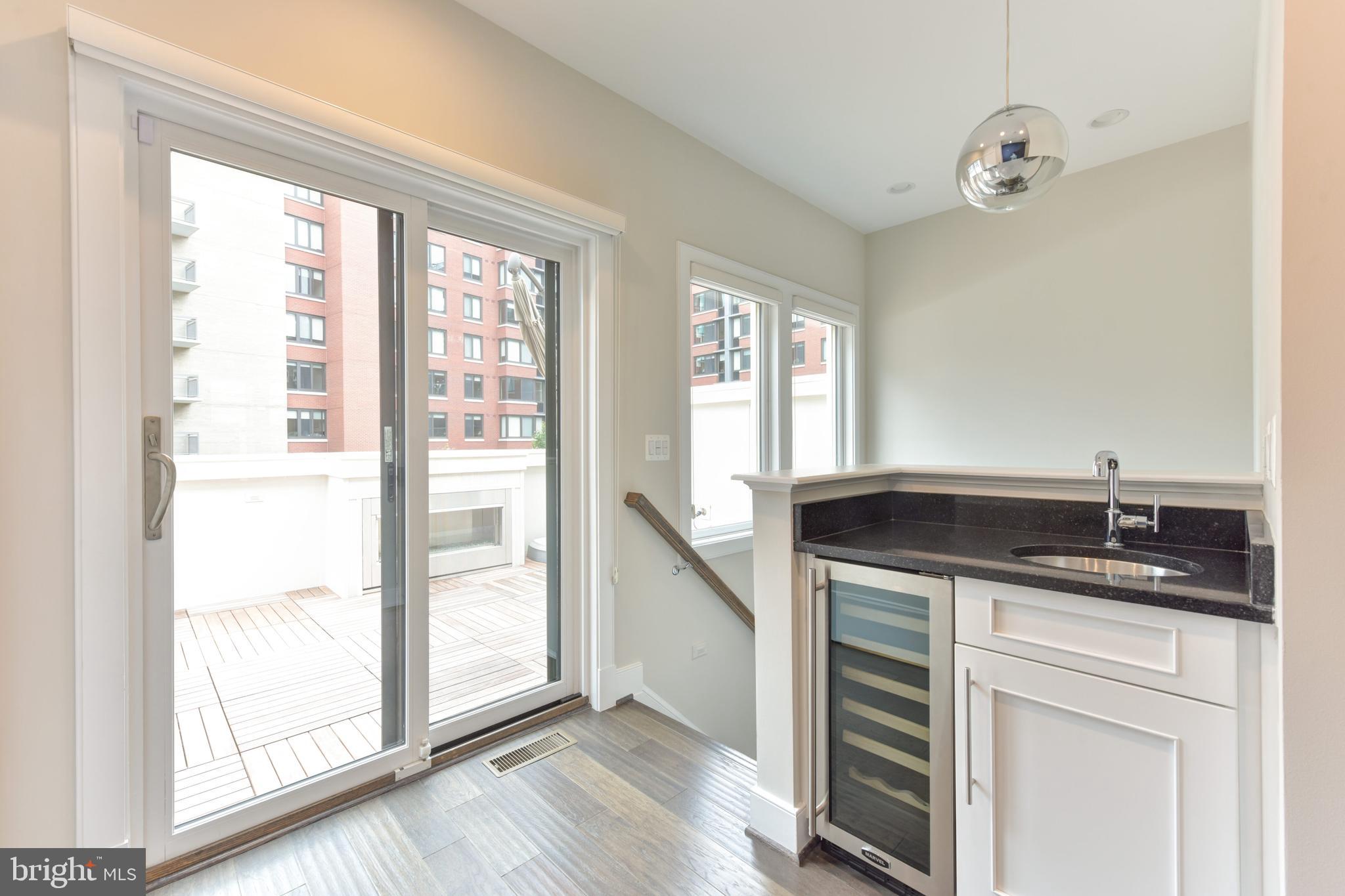1514 16TH CT N