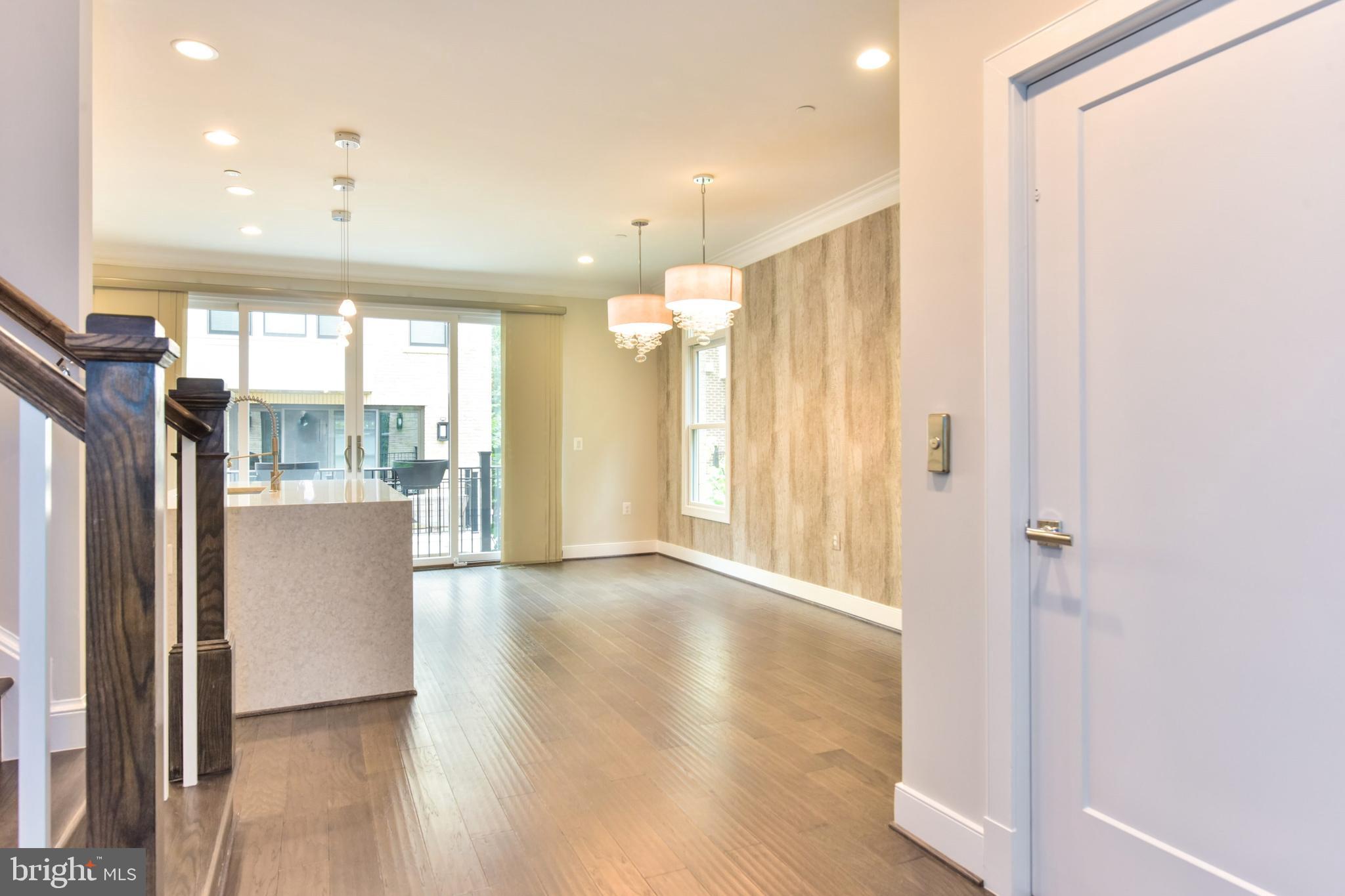 1514 16TH CT N