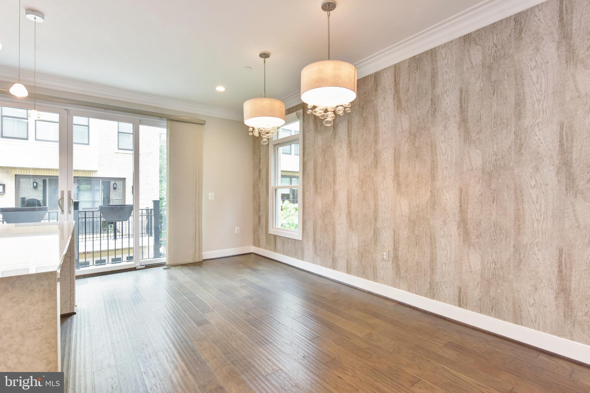 1514 16TH CT N