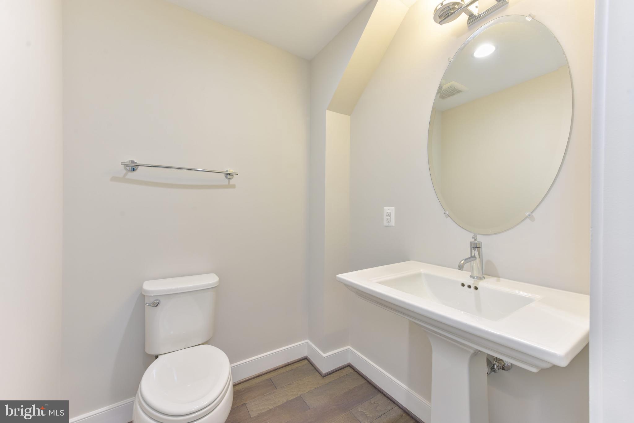 1514 16TH CT N