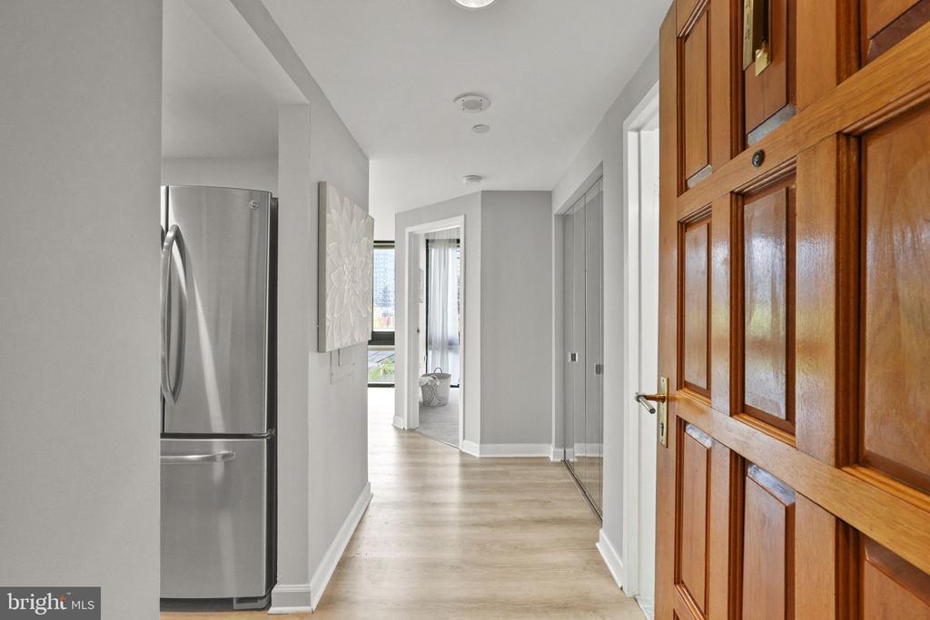 1530 Key Blvd #414