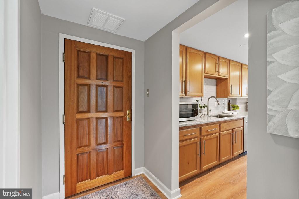 1530 Key Blvd #414