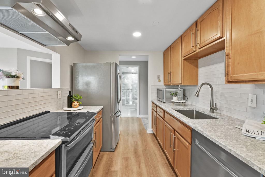1530 Key Blvd #414