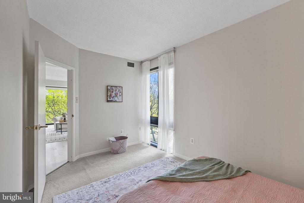1530 Key Blvd #414