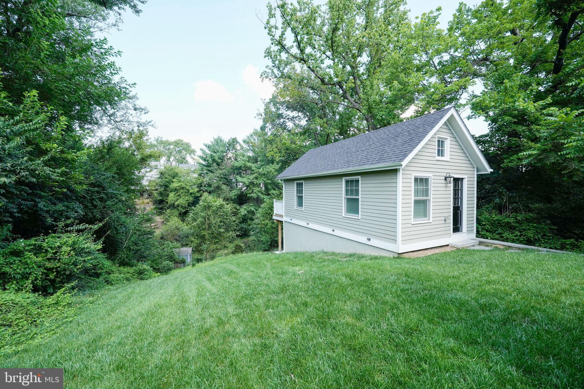 2314 N KENMORE STREET