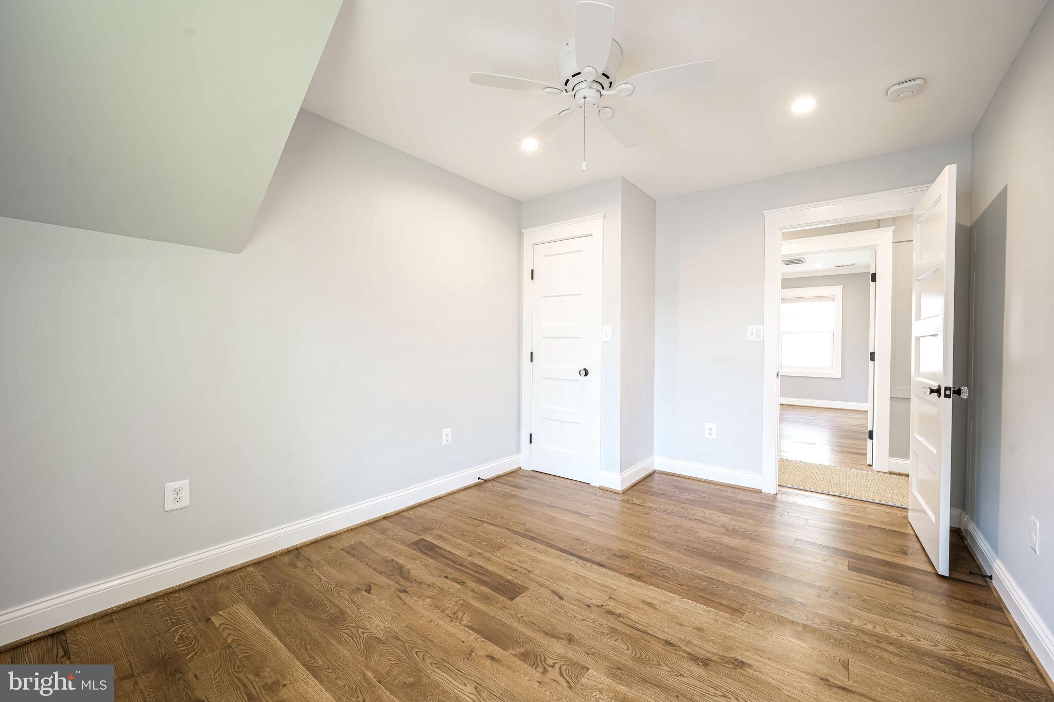 2314 N KENMORE STREET