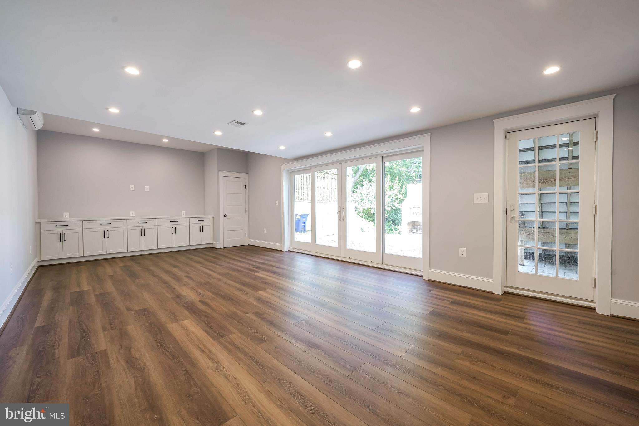 2314 N KENMORE STREET