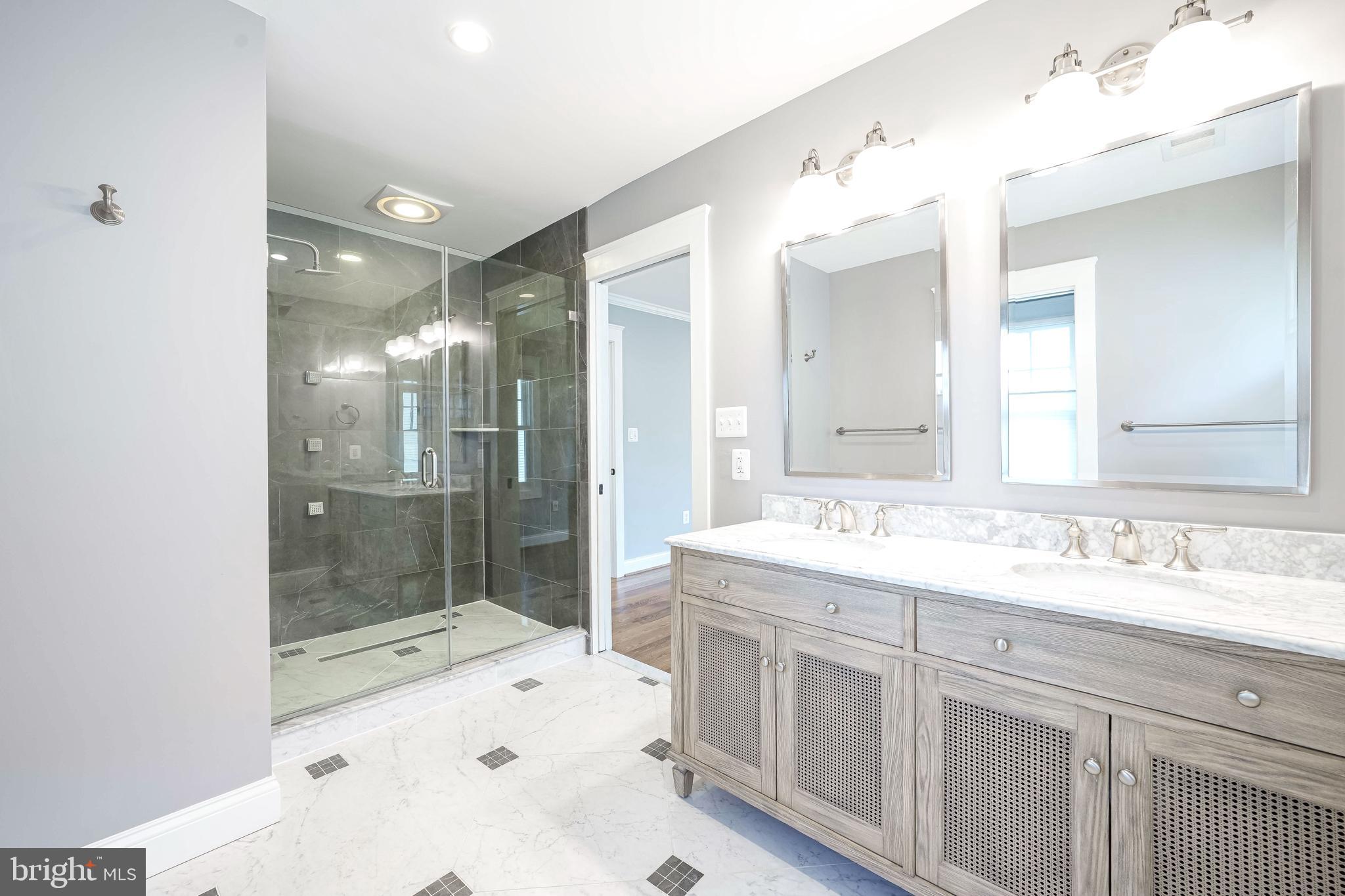 2314 N KENMORE STREET