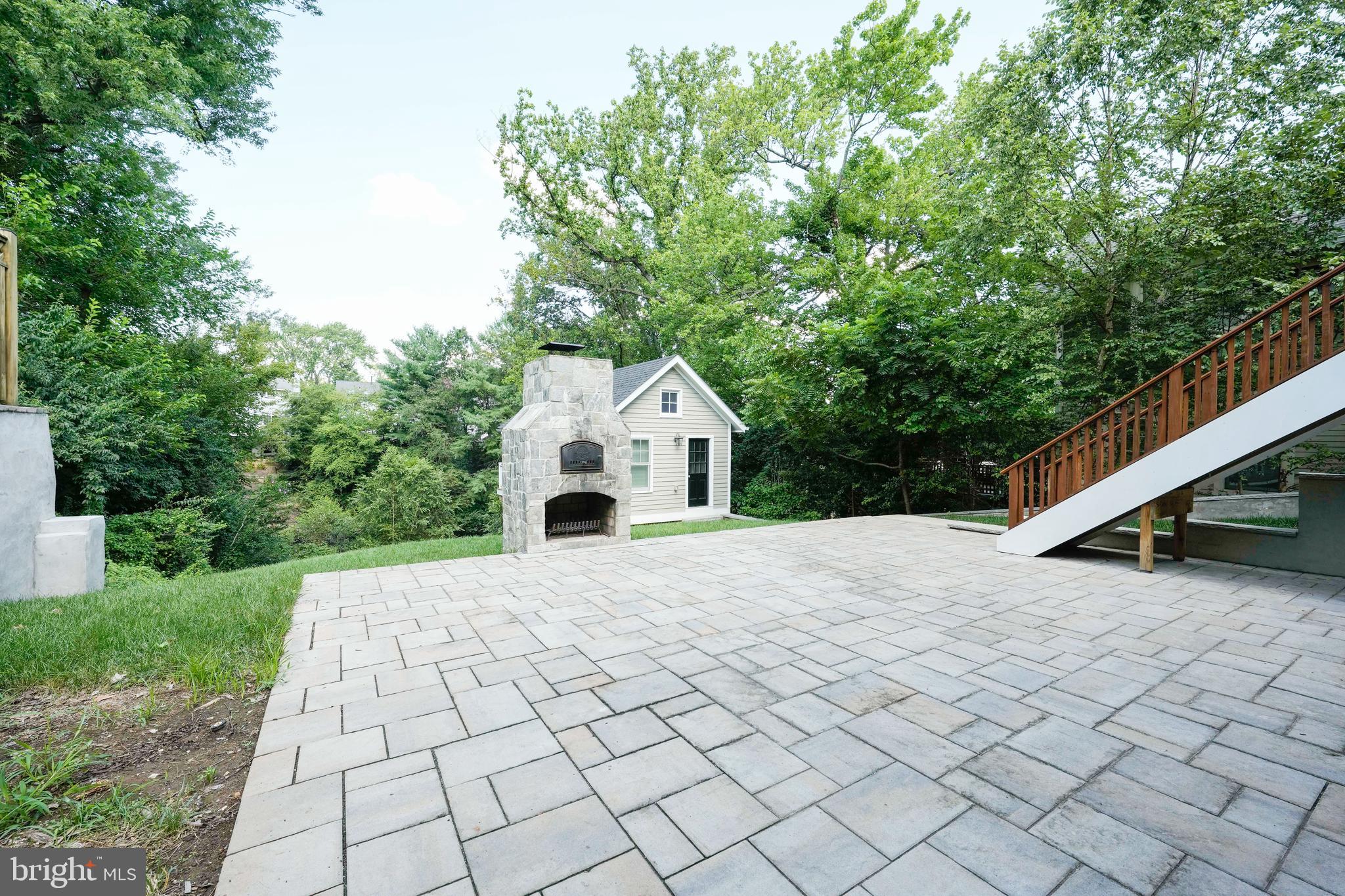 2314 N KENMORE STREET